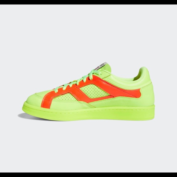 FUCKiNG AWESOME X ADIDAS
EXPERiMENT 2 - Picture 7 of 11